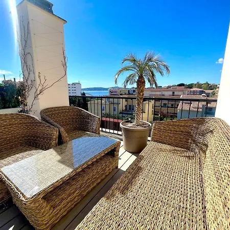 Penthouse De Standing Avec Jacuzzi
