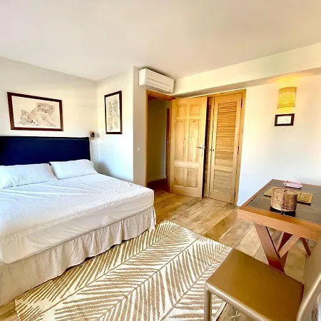 Penthouse De Standing Avec Jacuzzi * Sainte-Maxime